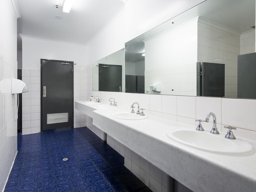 Blue Galah International Backpackers Hostel Adelaide Buitenkant foto
