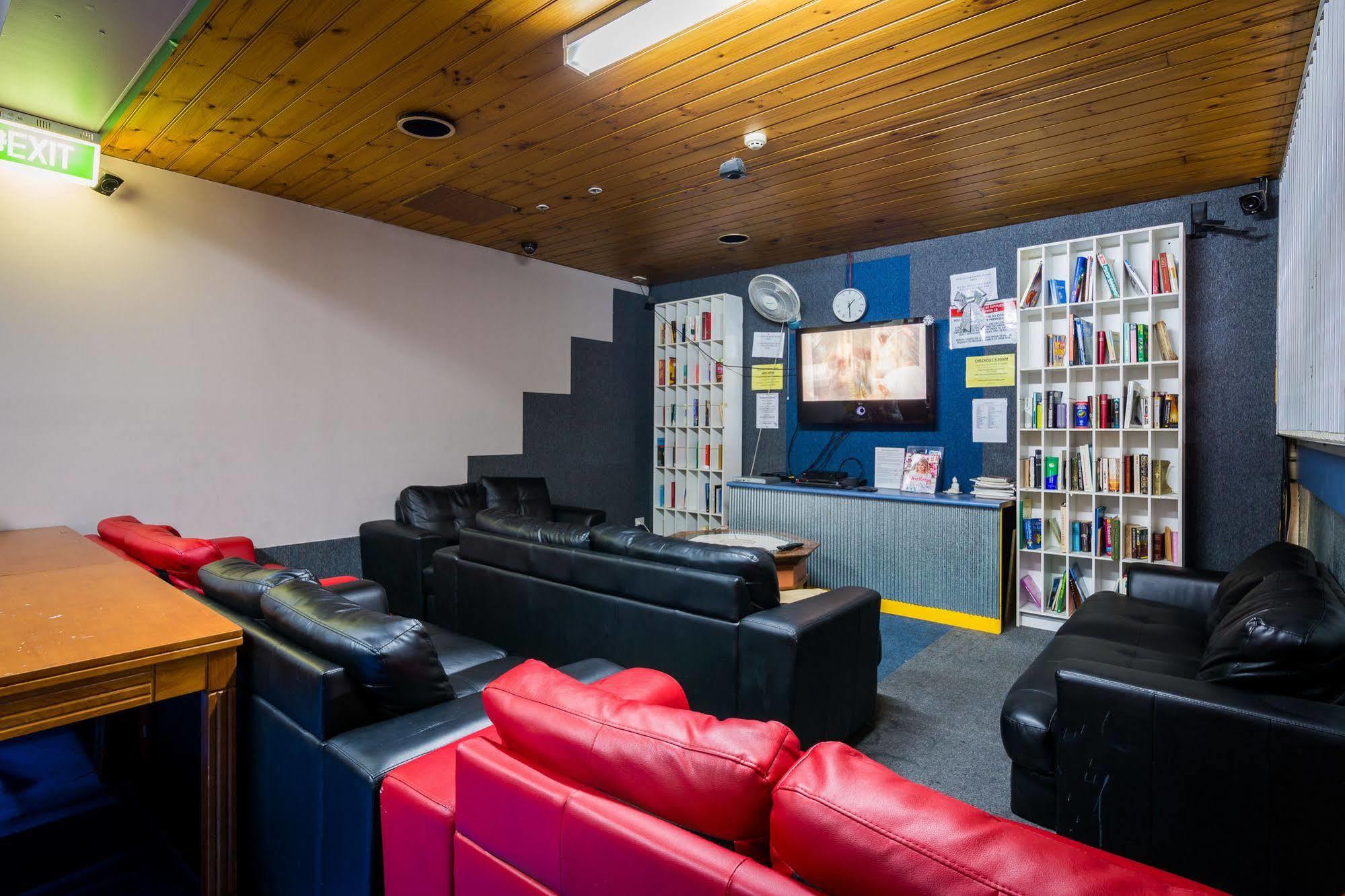 Blue Galah International Backpackers Hostel Adelaide Buitenkant foto