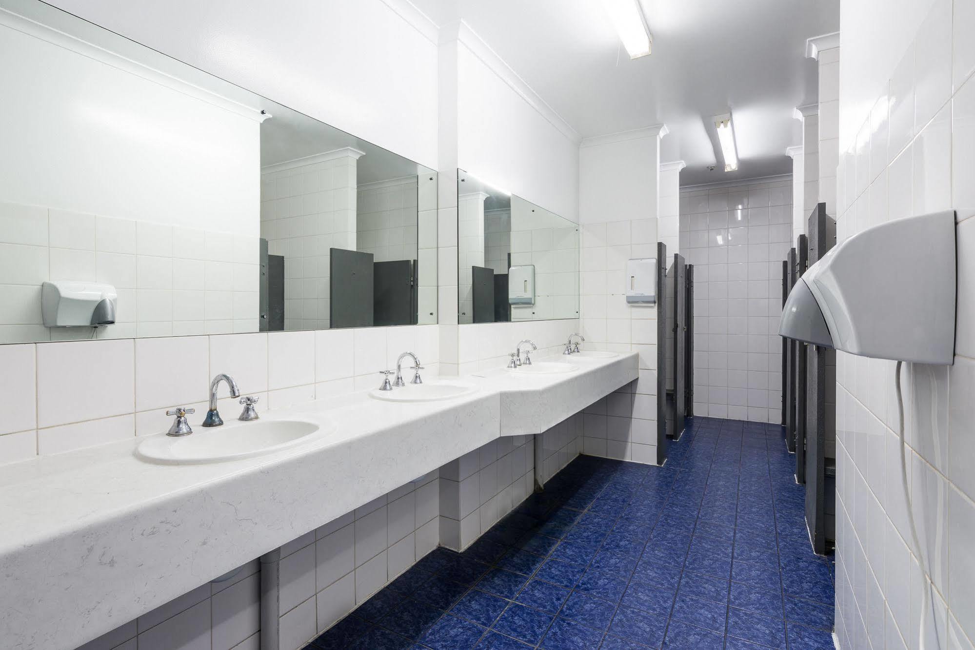 Blue Galah International Backpackers Hostel Adelaide Buitenkant foto
